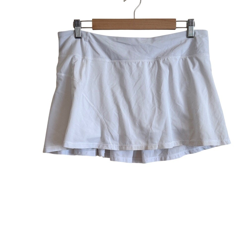 Lululemon White Pleated Tennis‎ Skirt Shorts Built  Liner Athletic Activewear  M
